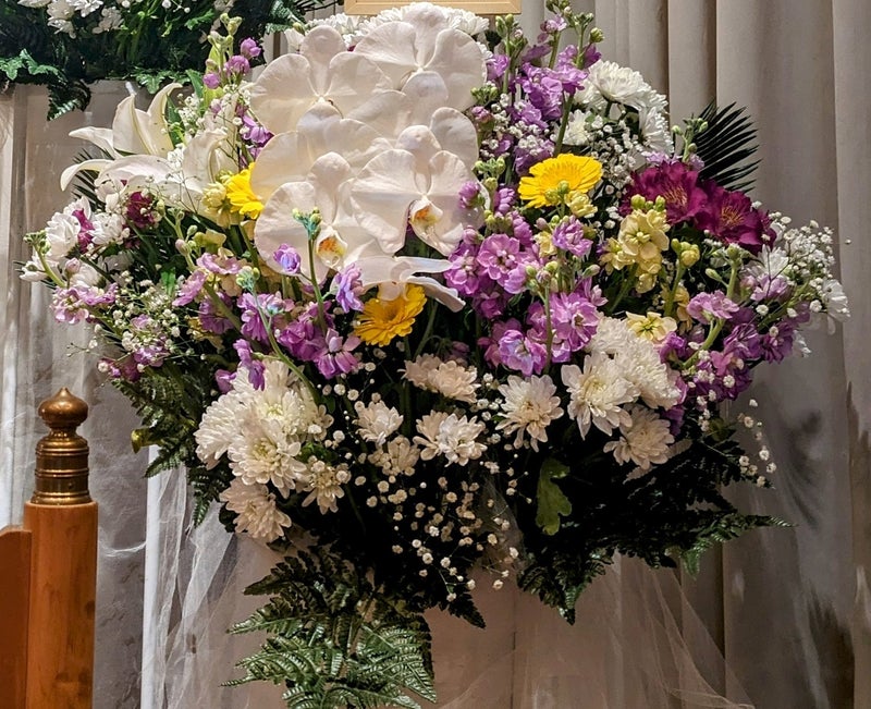 【埼玉県川越市葬儀セレモニーサロン】生花祭壇・生花アレンジ